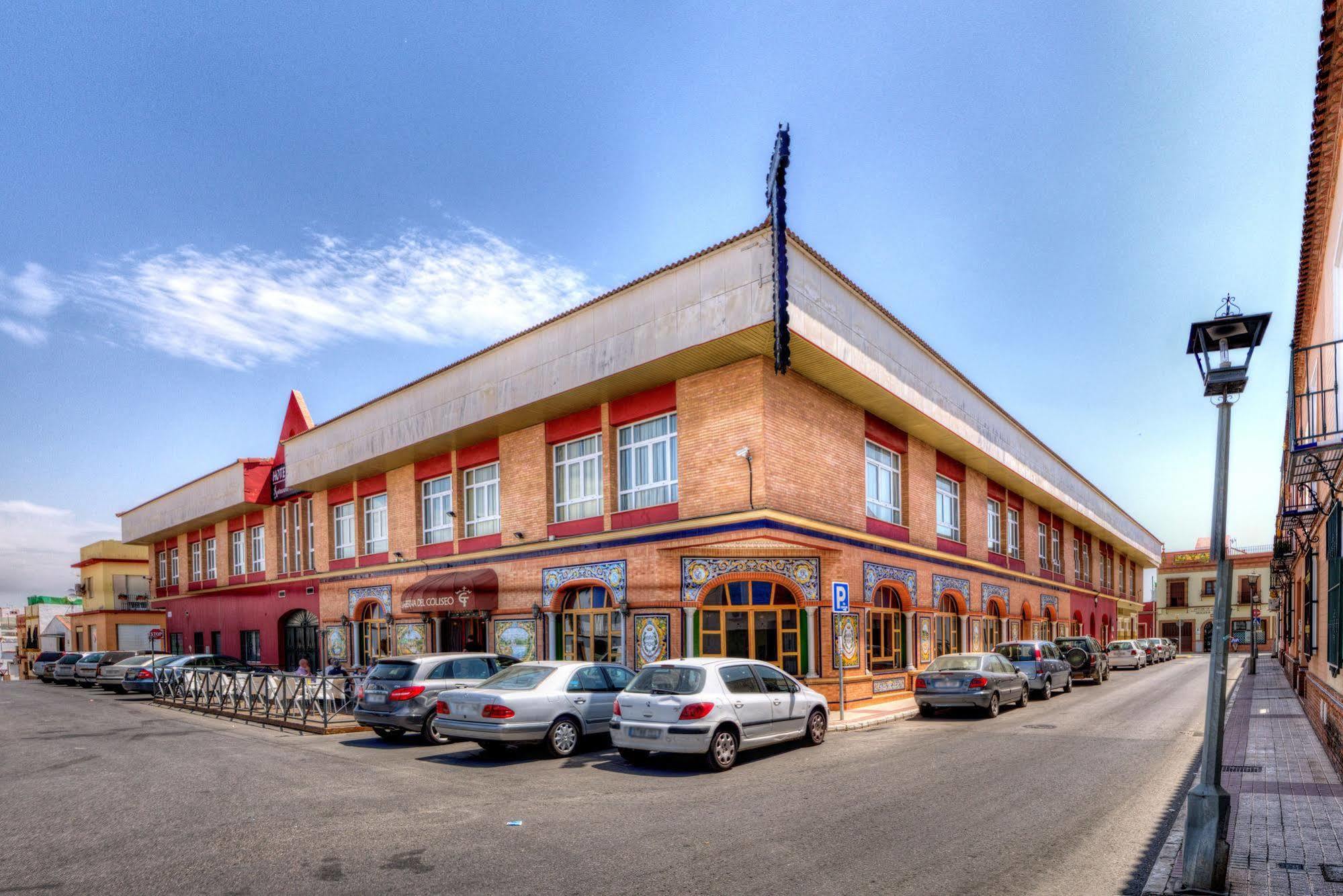 桑德拉酒店 阿尔卡拉德瓜代拉 外观 照片